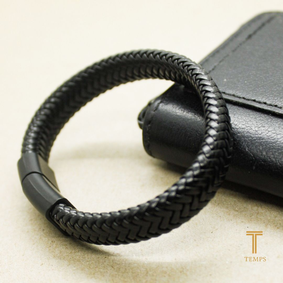 PULSERA DE CUERO TRENZADO NEGRO