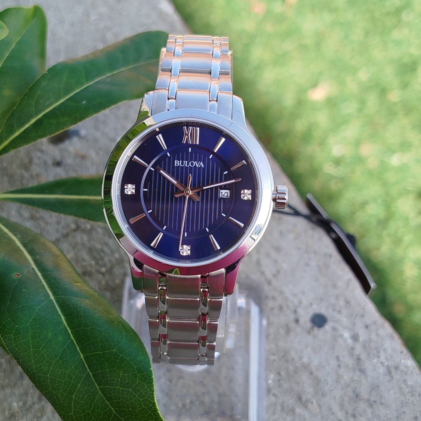 RELOJ DE DAMA BULOVA + PERFUME GRATIS